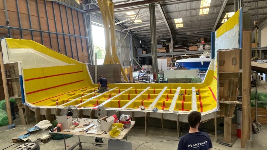 Rallongement de coque au chantier